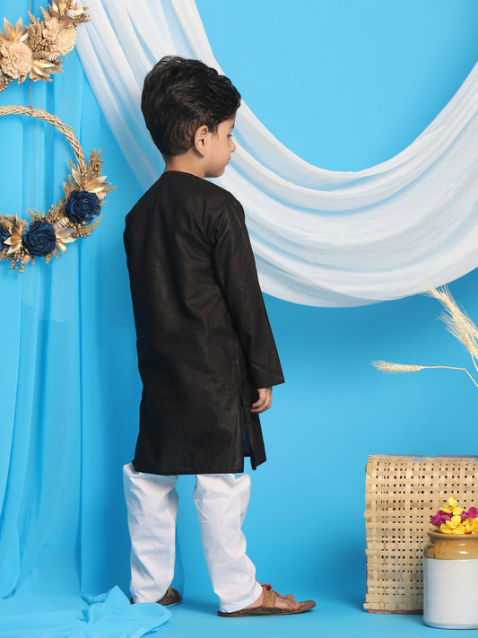 Boy's' Black Kurta And White Pyjama Set