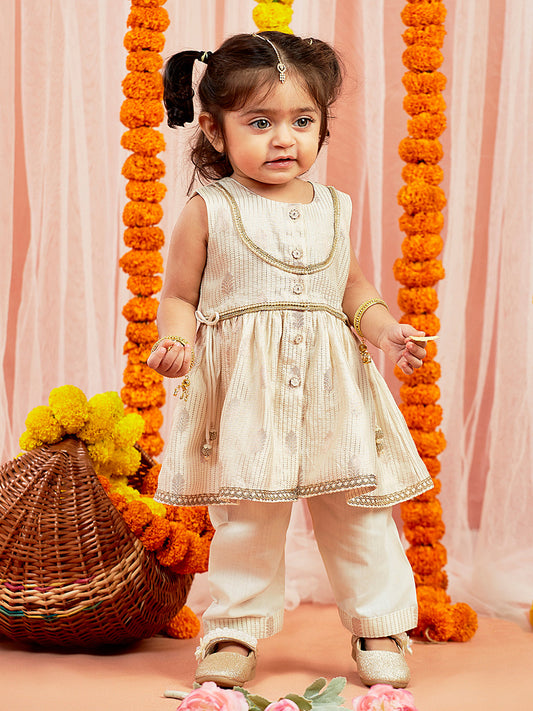 Girls' cream kurta pant set, view 3