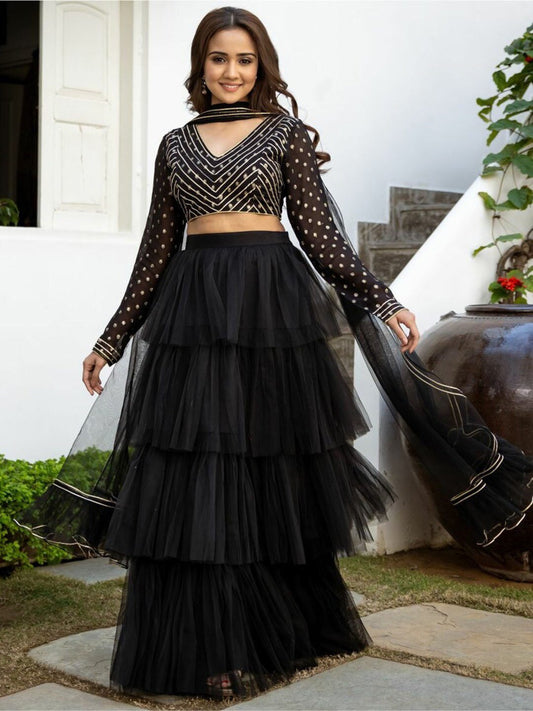 Women Black & Gold-Toned Ready to Wear Lehenga & Blouse With Dupatta