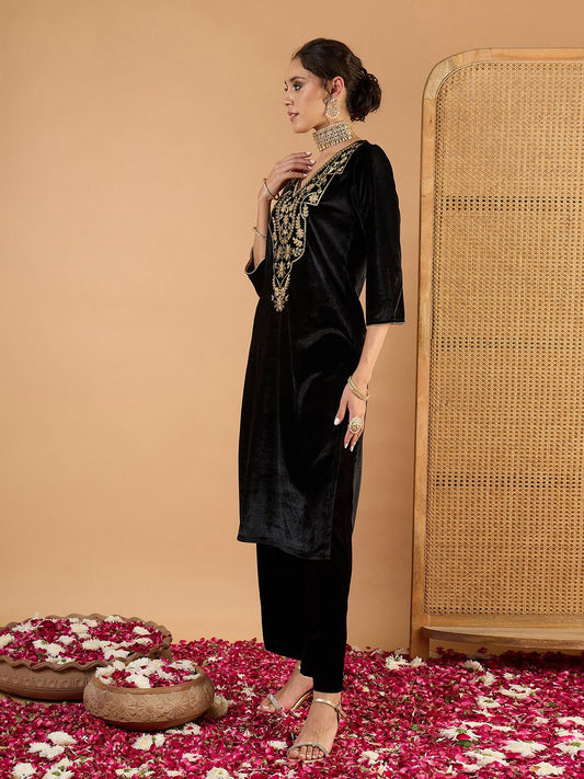 Ethnic Motifs Embroidered Round Neck Regular Zari Kurta With Palazzos
