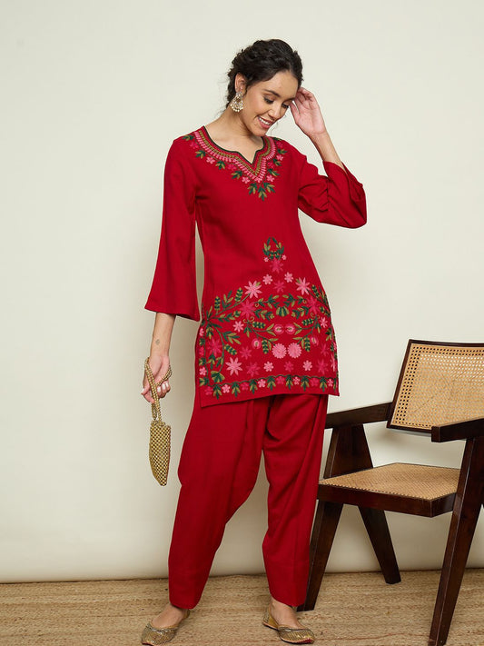 Floral Embroidered Notch Neck Thread Work Woollen Kurta with Trousers
