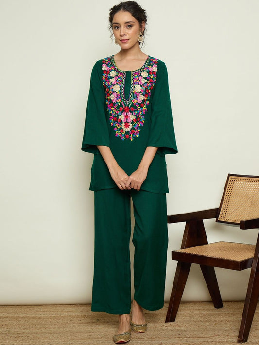 Floral Embroidered Regular Thread Work Woollen Kurta with Trousers
