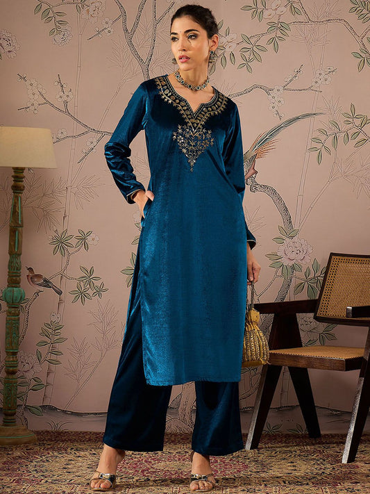 Floral Embroidered Round Neck Long Sleeves Regular Velvet Kurta