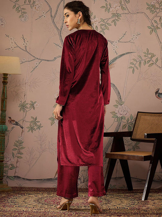 Floral Embroidered Round Neck Long Sleeves Regular Velvet Kurta