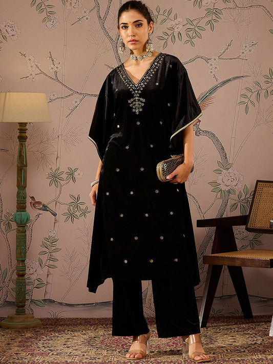 Floral Embroidered V-Neck Three-Quarter Sleeves Kaftan Velvet Kurta