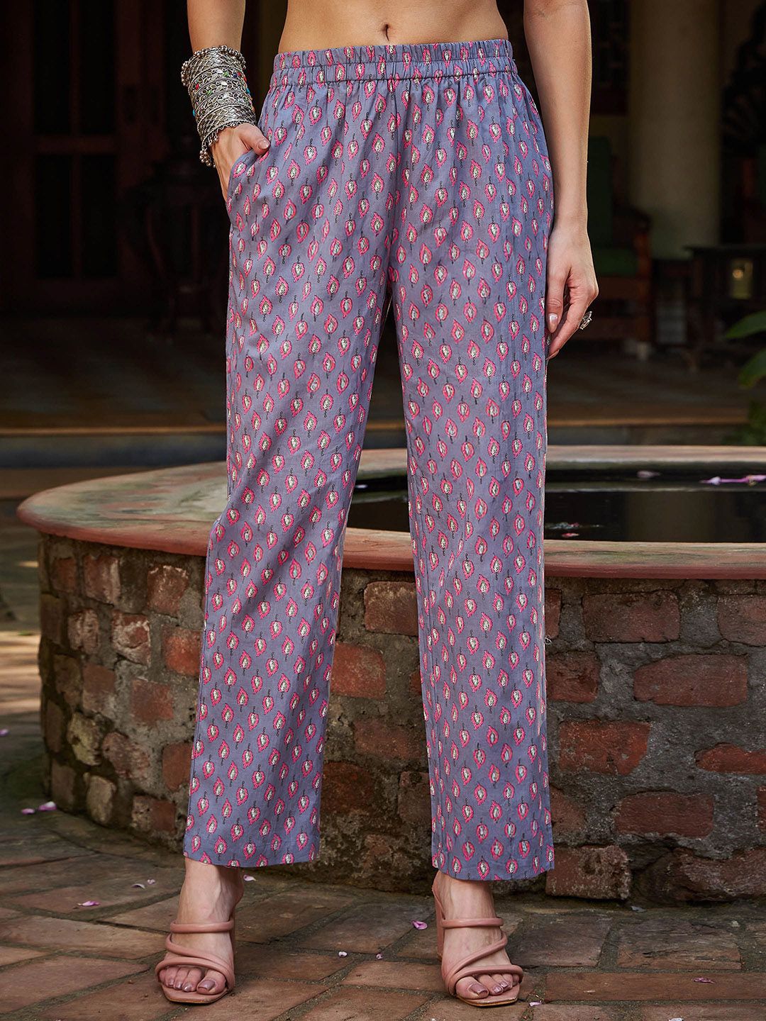 Floral Printed Thread Work Pure Cotton Kurta With Trousers & Dupatta
