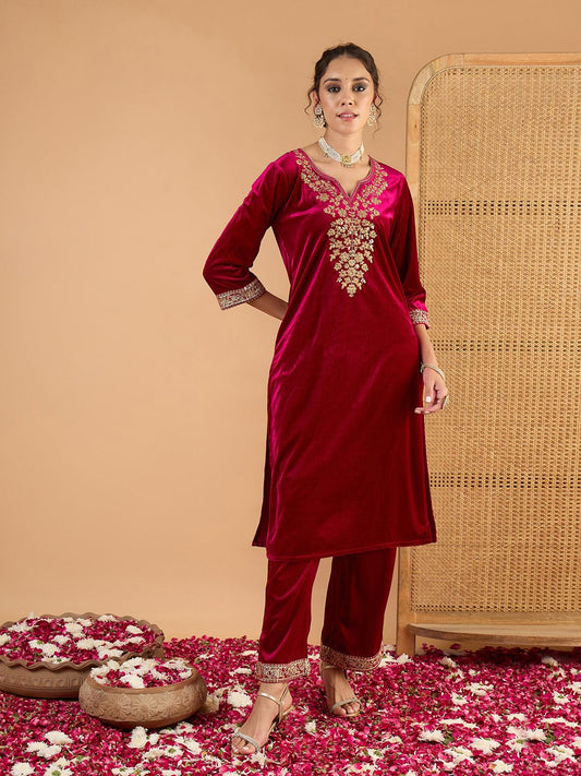 Women Ethnic Motifs Embroidered Kurta with Trousers