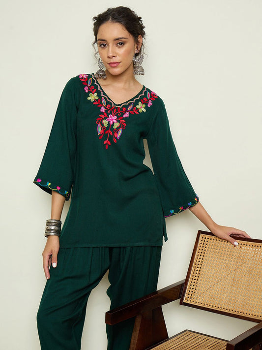 Women Floral Embroidered Wollen Kurta with Patiala
