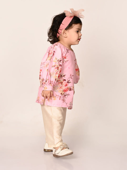 Sishu Girl's Pink Floral Print Kurta Pyjama Set
