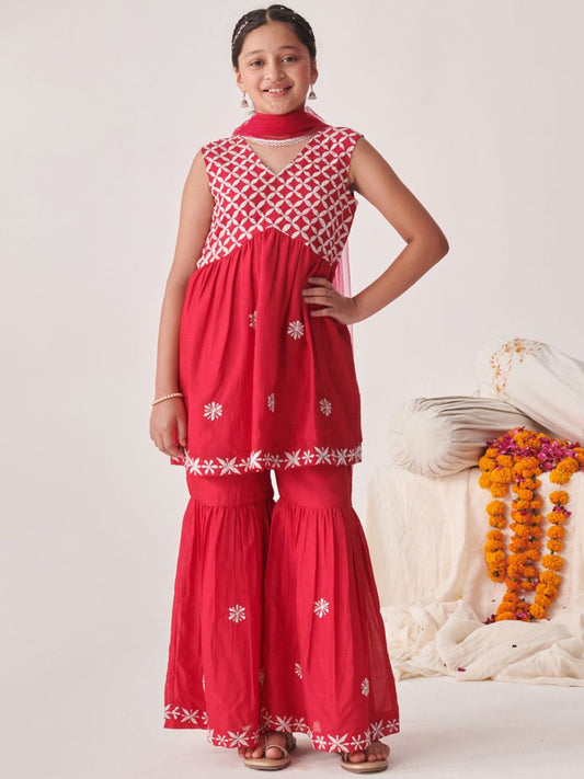 Girls Floral Embroidered Tiered Thread Work Kurta with Sharara & With Dupatta