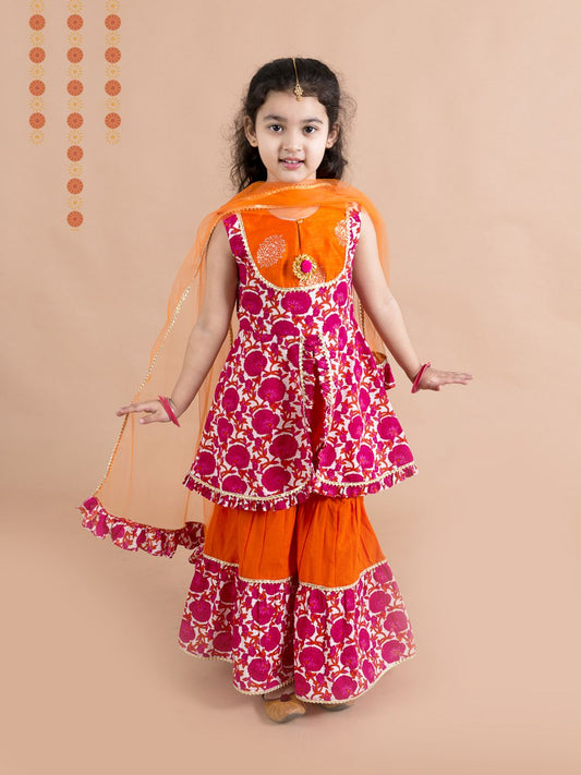 Girls Magenta & Orange Printed Angrakha Cotton Kurta Set