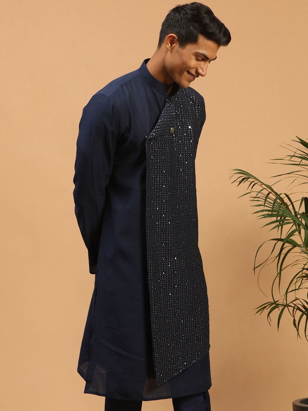 Embellished Mandarin Collar Mirror Work Kurta
