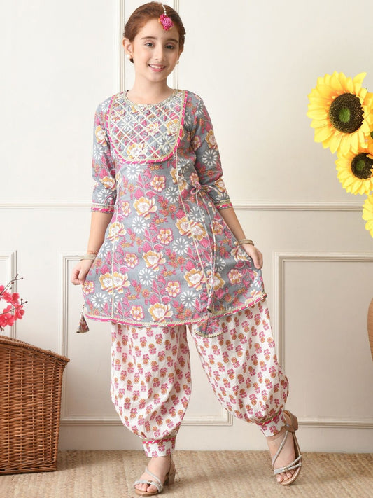 House of Pataudi Printed Pure Cotton Round Neck Kurta & Patiala Kurta Set