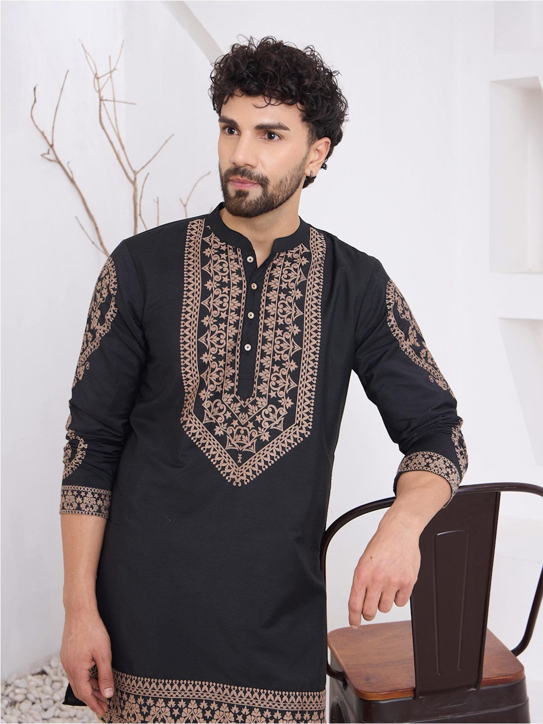 Men Silk Jacquard Detailing Short Kurta With Bottom - House of Pataudi