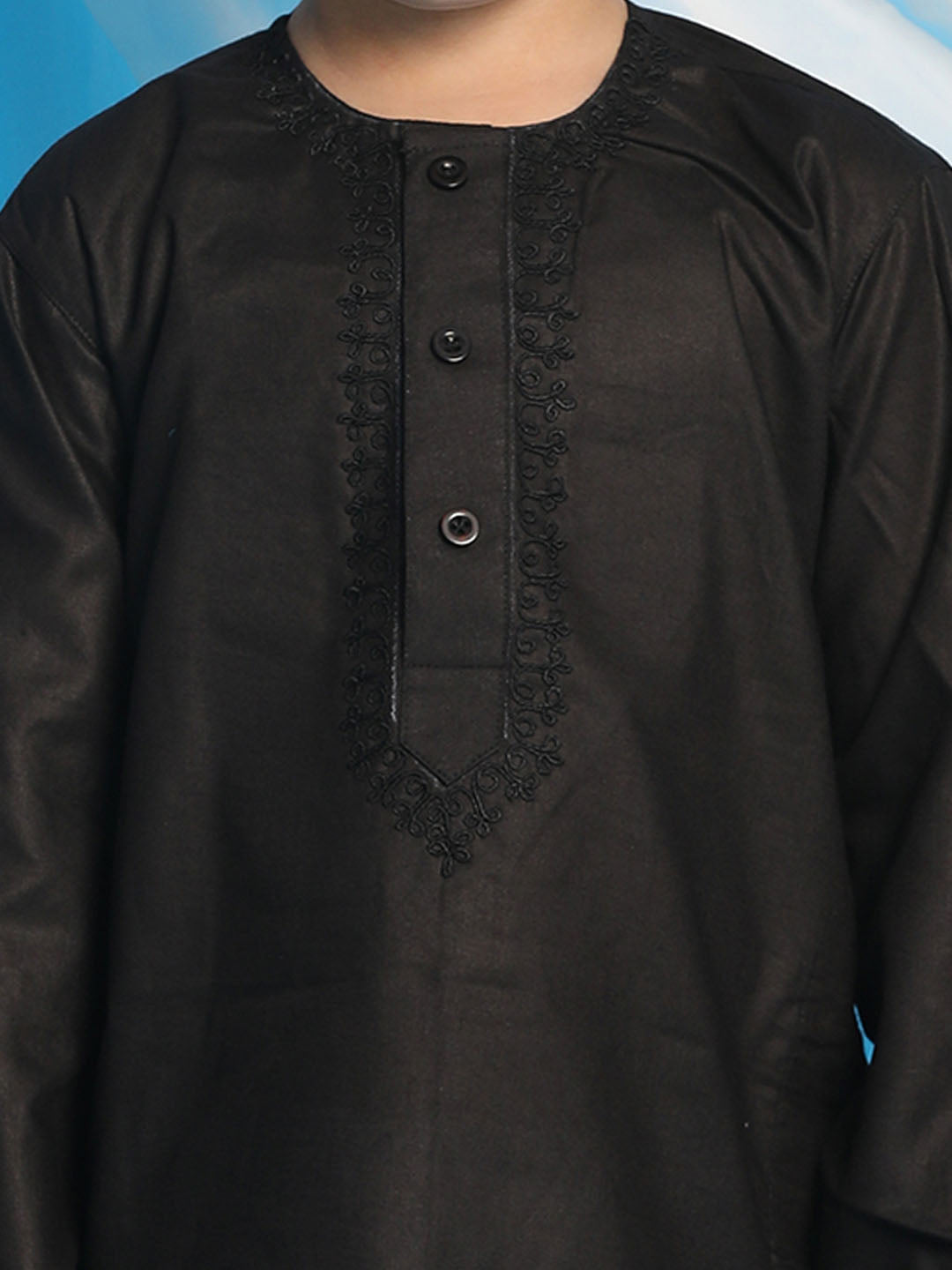 Boy's' Black Kurta And White Pyjama Set