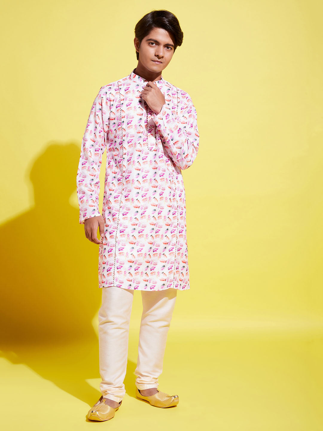 Boy's Multicolor-Base-White Cotton Blend Kurta And Pyjama Set