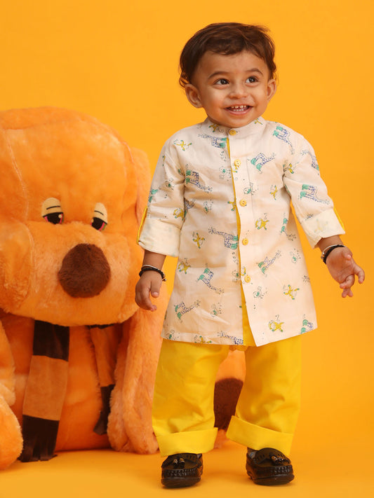 Boys' white and yellow animal printed cotton kurta pyjama set