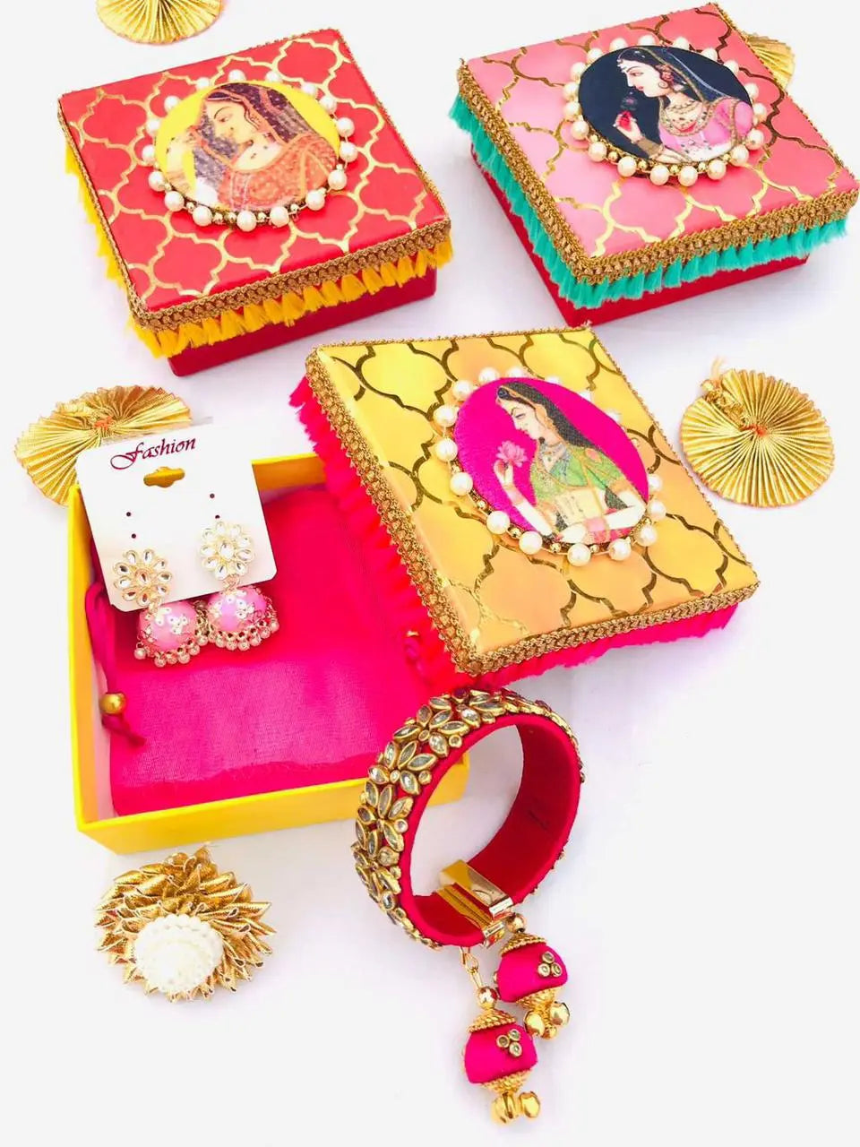 Maharani square box hamper - Set of 3