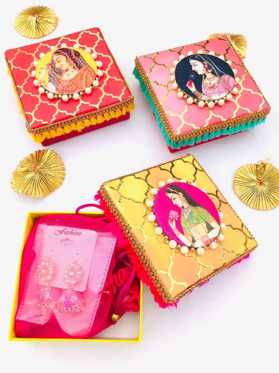 Maharani square box hamper - Set of 3