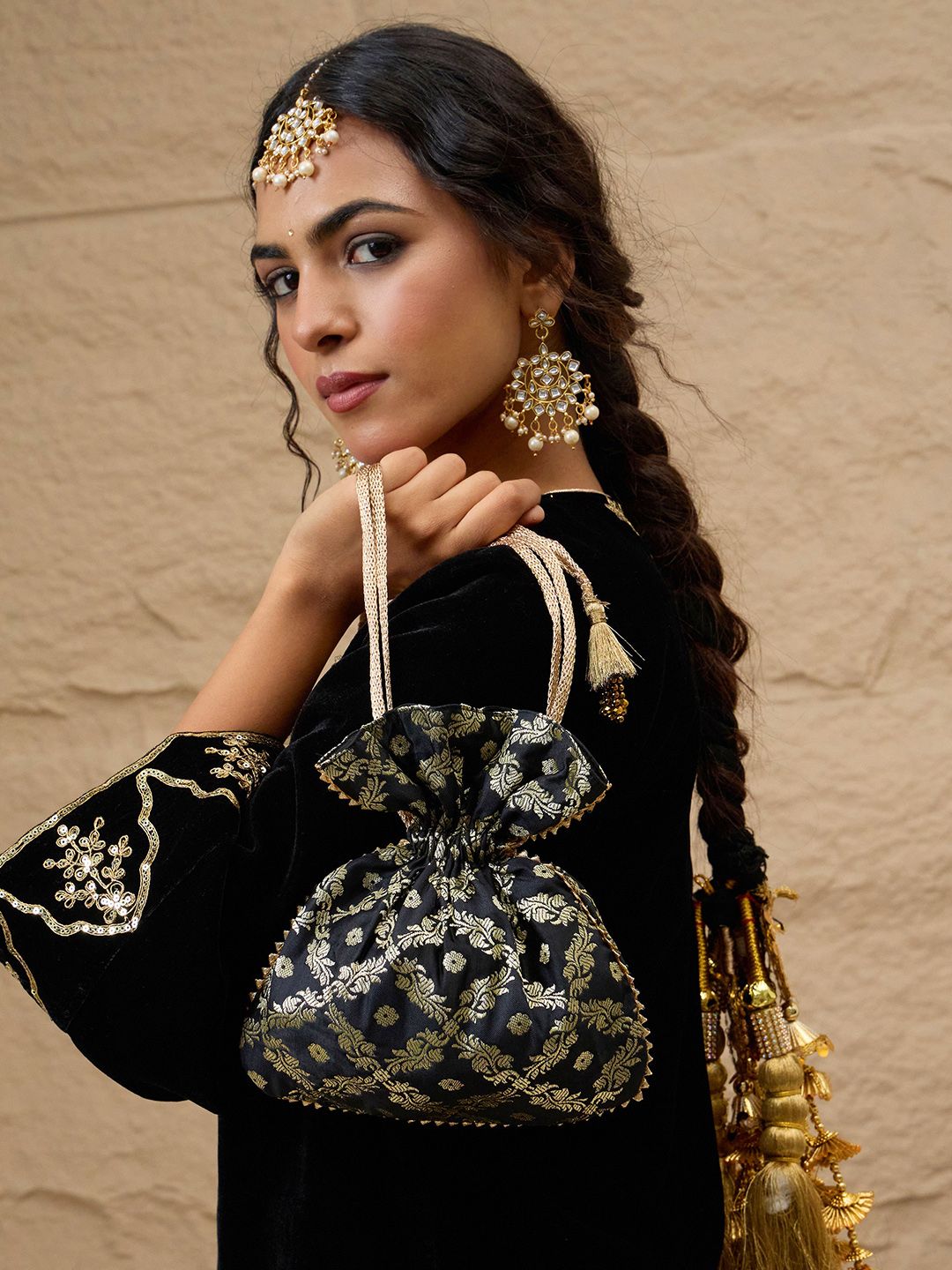 Ethnic Motifs Embroidered Thread Work Velvet Kurta With Patiala