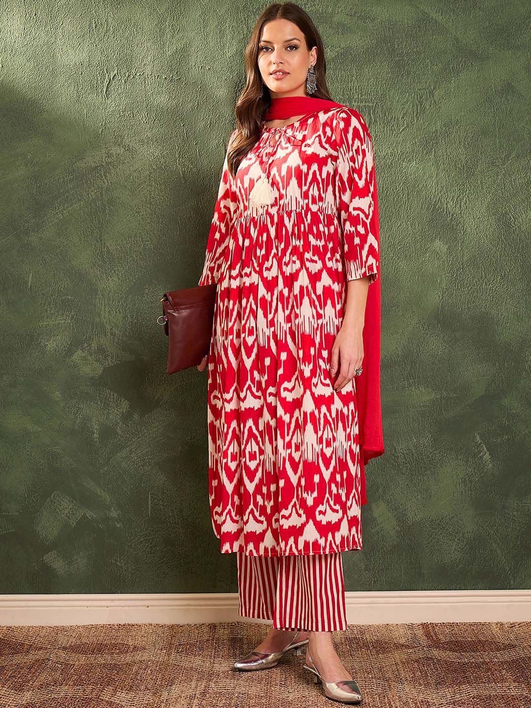 Ethnic Motifs Printed Pure Cotton Kurta With Trousers & Dupatta