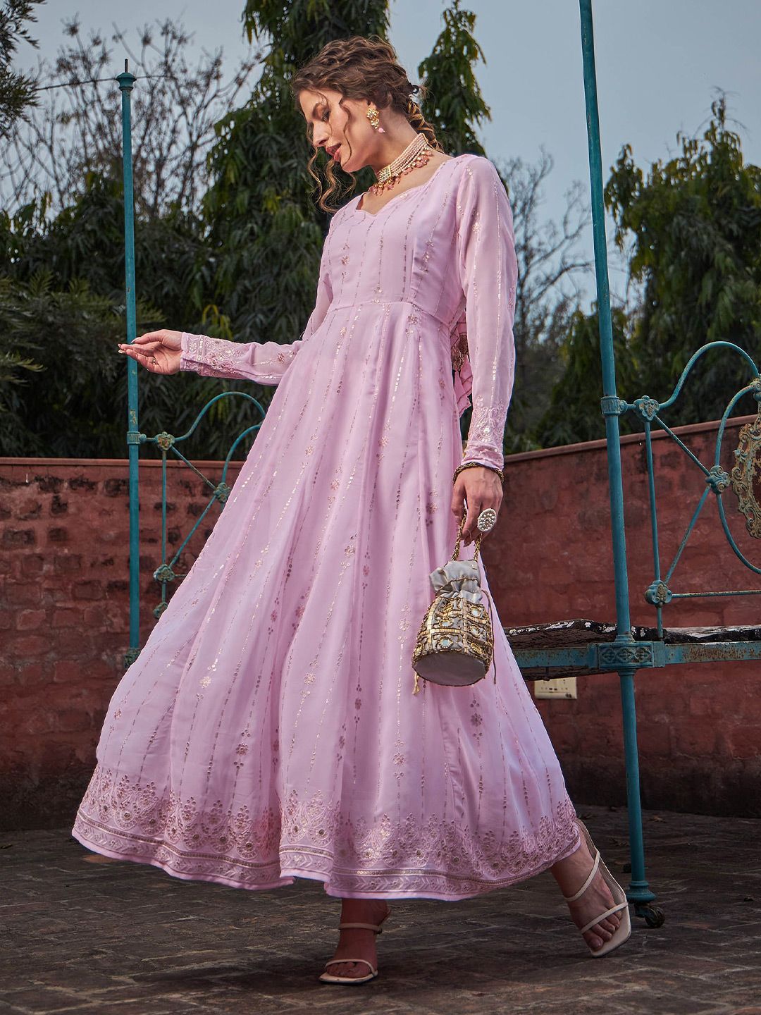 Floral Embellished Sweetheart Neck Empire Sequinned Anarkali Kurta