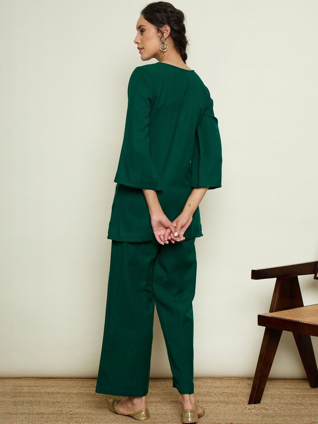 Floral Embroidered Regular Thread Work Woollen Kurta with Trousers