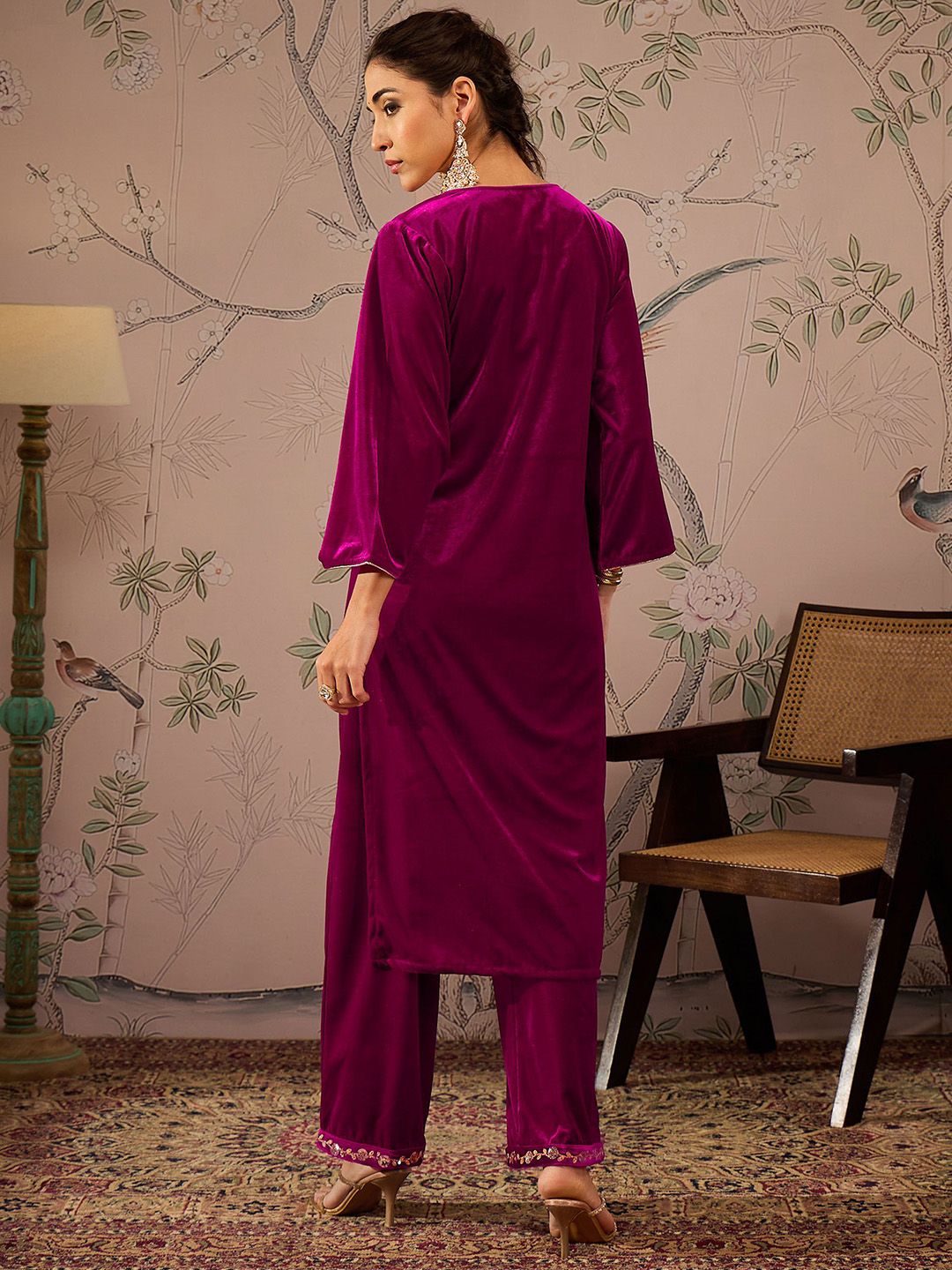 Floral Embroidered Round Neck Three-Quarter Sleeves Regular Velvet Kurta