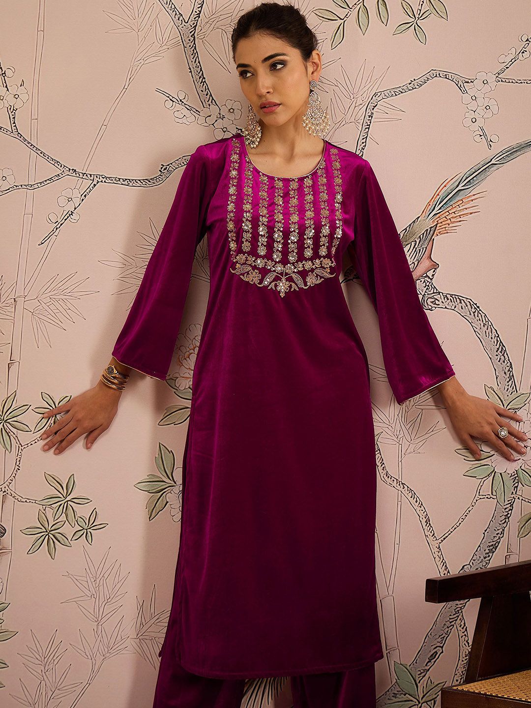 Floral Embroidered Round Neck Three-Quarter Sleeves Regular Velvet Kurta