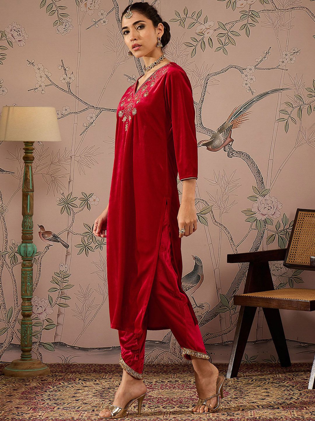 Floral Embroidered V-Neck Three-Quarter Sleeves Regular Velvet Kurta