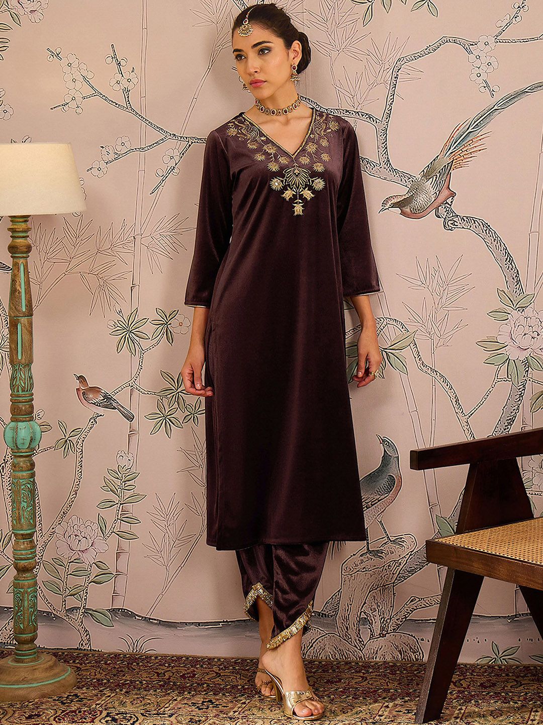 Floral Embroidered V-Neck Three-Quarter Sleeves Regular Velvet Kurta