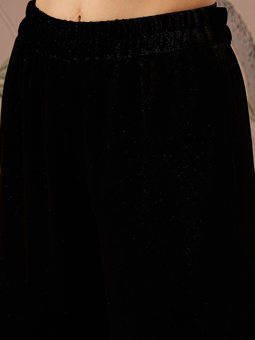 Floral Embroidered Velvet Kurta With Trousers