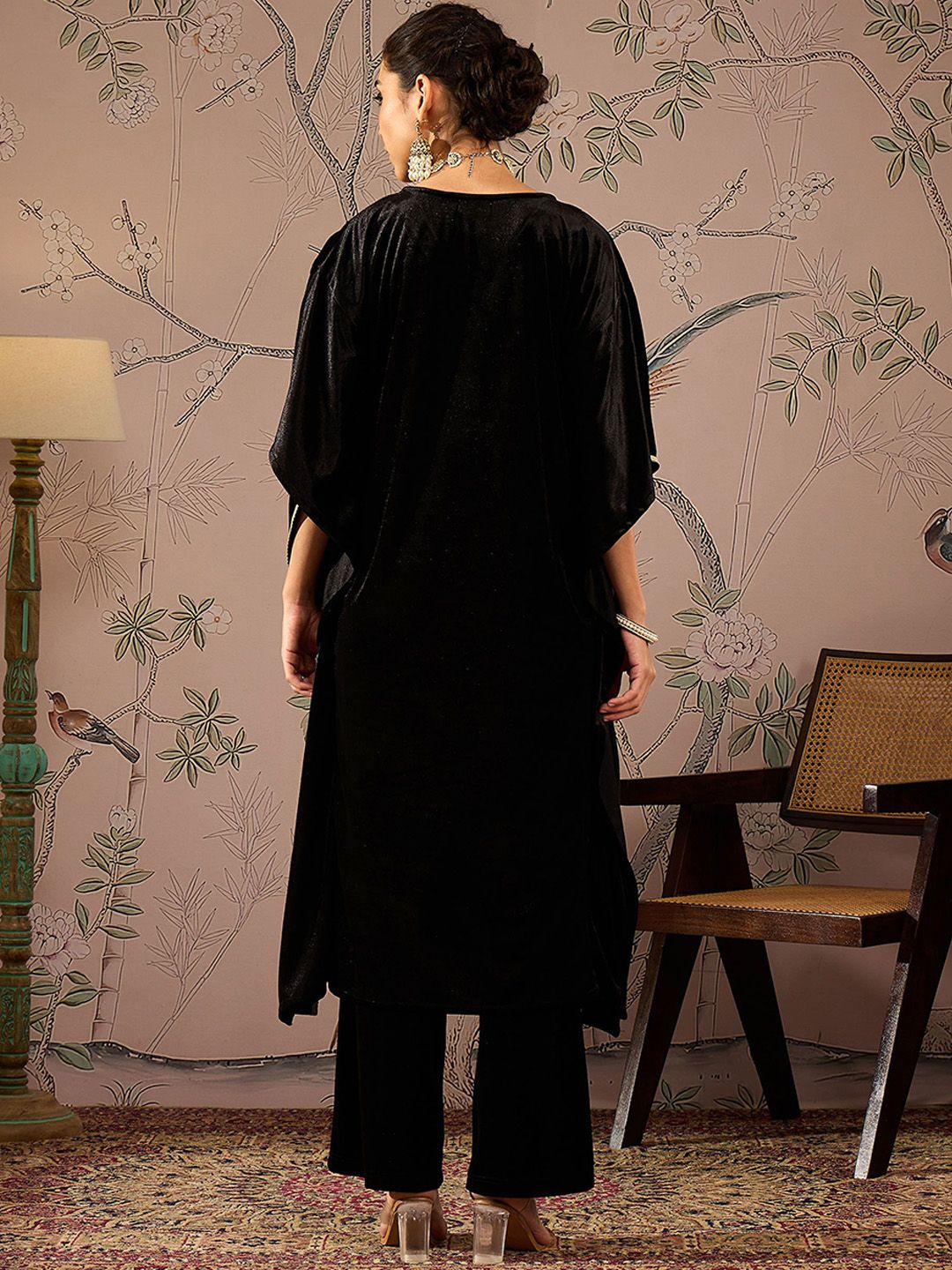 Floral Embroidered Velvet Kurta With Trousers