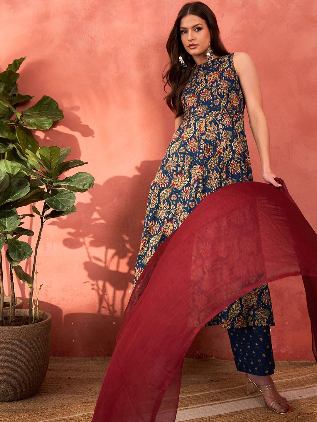 Floral Printed Boat Neck Pure Cotton Kurta With Palazzos & Dupatta