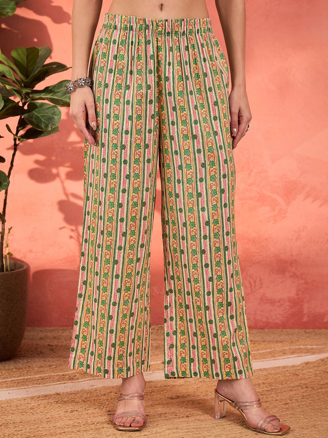 Floral Printed Mandarin Collar Pure Cotton Kurta With Trousers & Dupatta