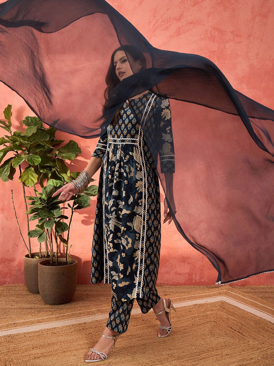 Floral Printed Notch Neck Pure Cotton Aline Kurta Trousers & Dupatta