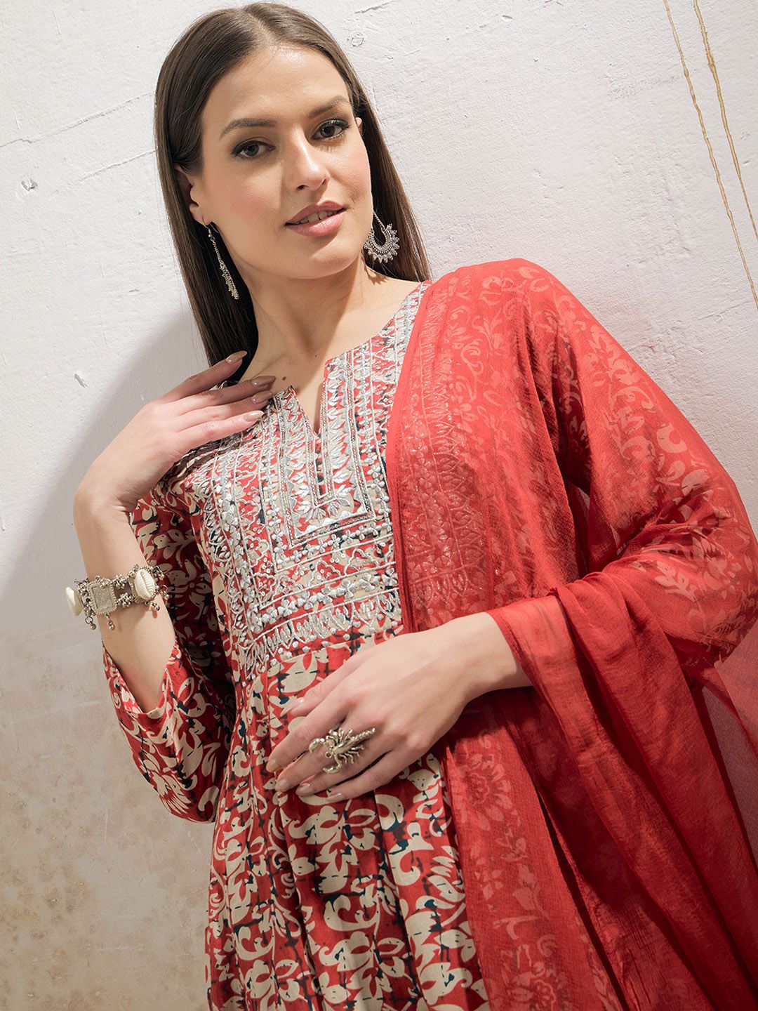 Floral Printed Notch Neck Pure Cotton Kurta With Trousers & Dupatta