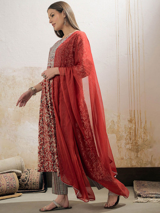 Floral printed notch neck pure cotton kurta with trousers and dupatta for women, view 3