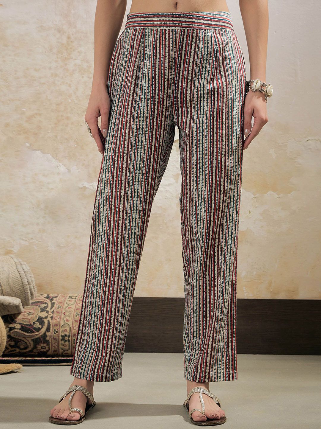 Floral Printed Notch Neck Pure Cotton Kurta With Trousers & Dupatta