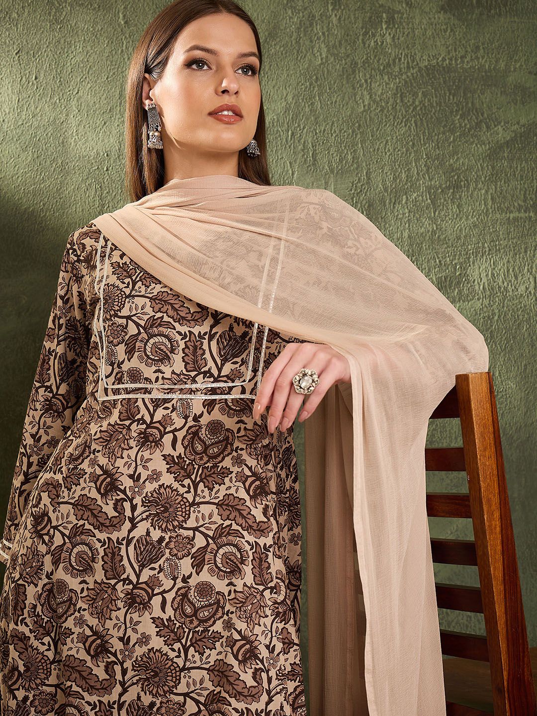 Floral Printed Pure Cotton Kurta With Trousers & Dupatta