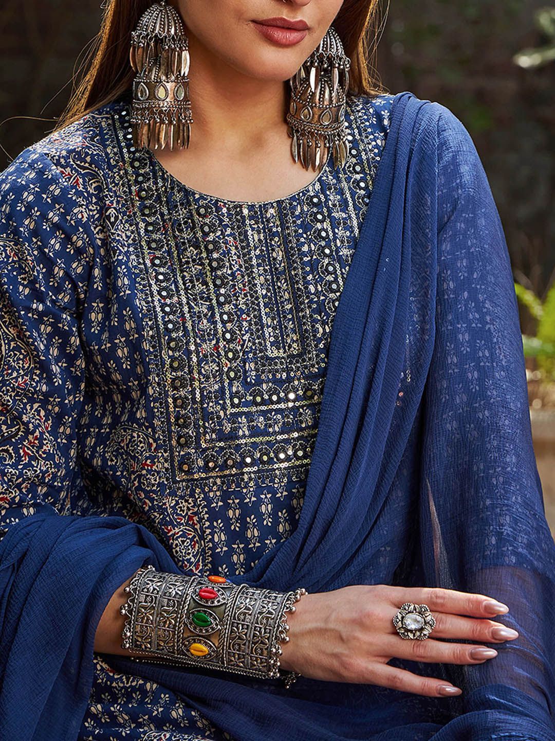 Floral Printed Round Neck Pure Cotton Kurta With Trousers & Dupatta