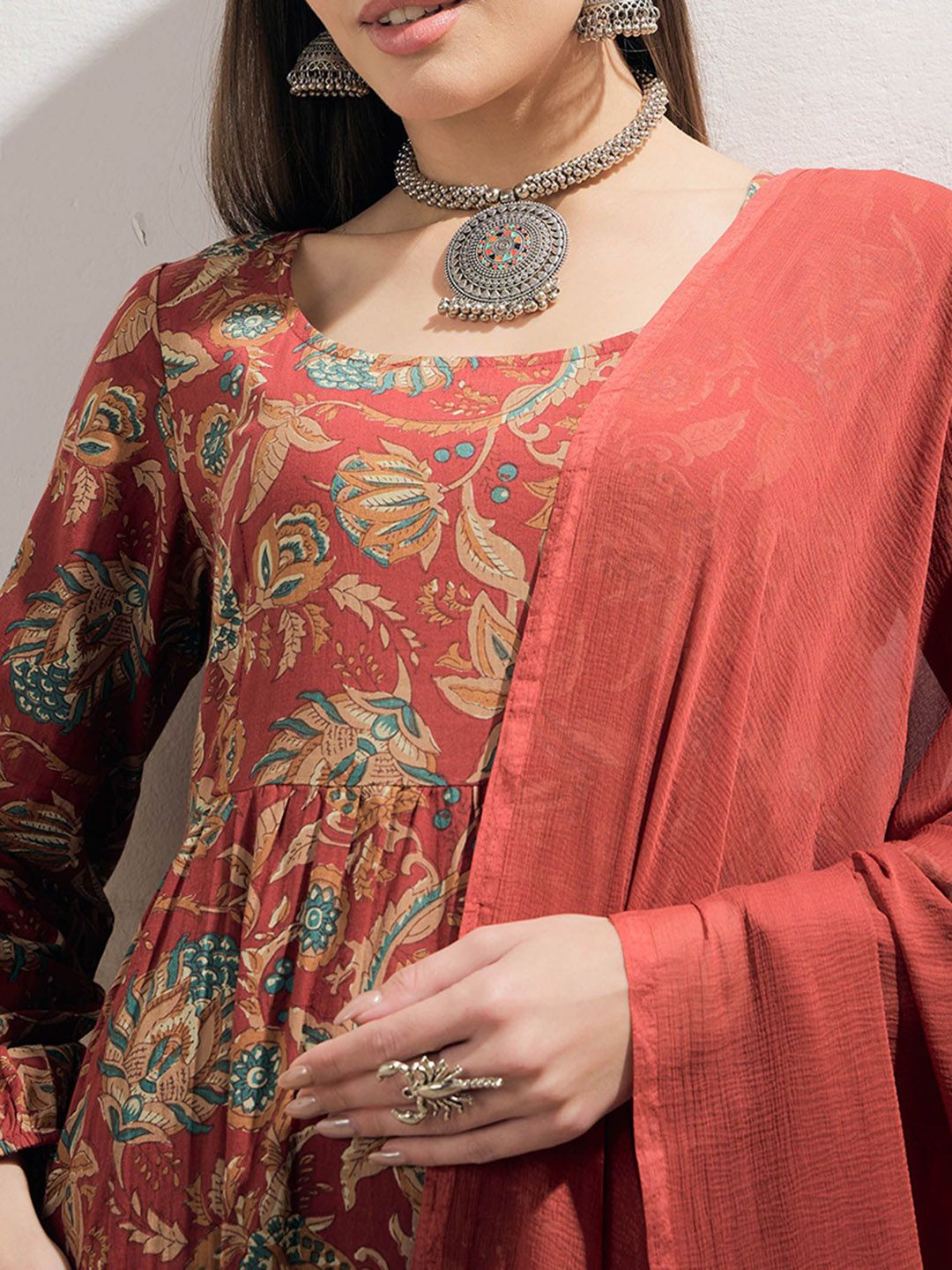 Floral Printed Round Neck Pure Cotton Kurta With Trousers & Dupatta