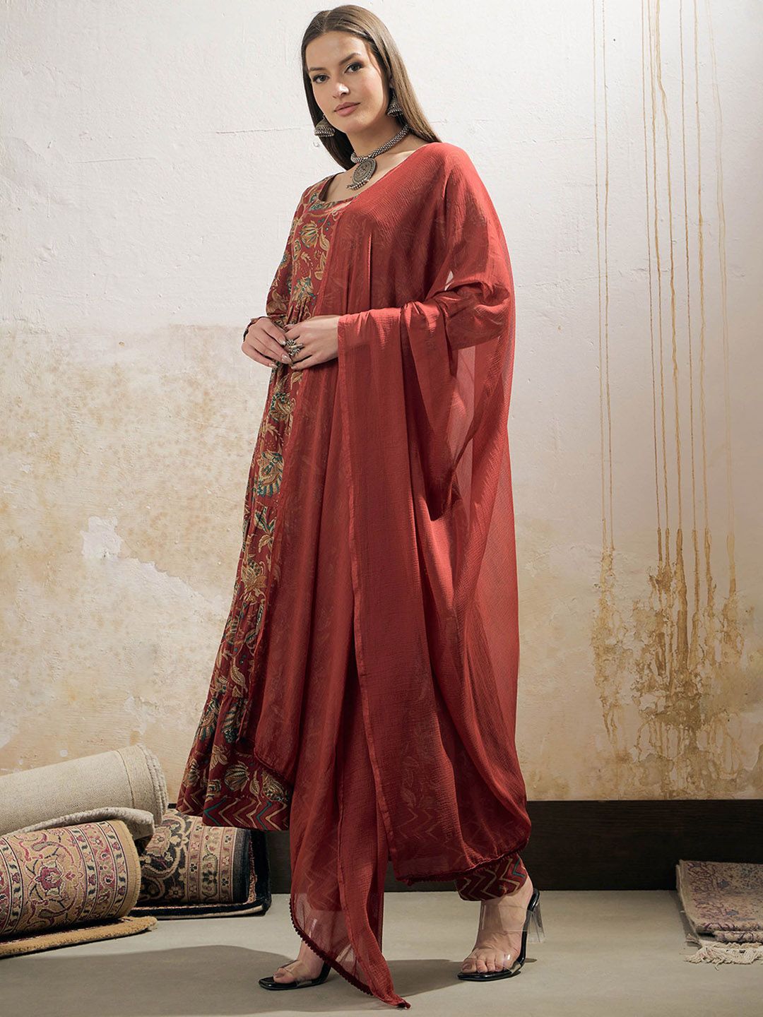 Floral Printed Round Neck Pure Cotton Kurta With Trousers & Dupatta
