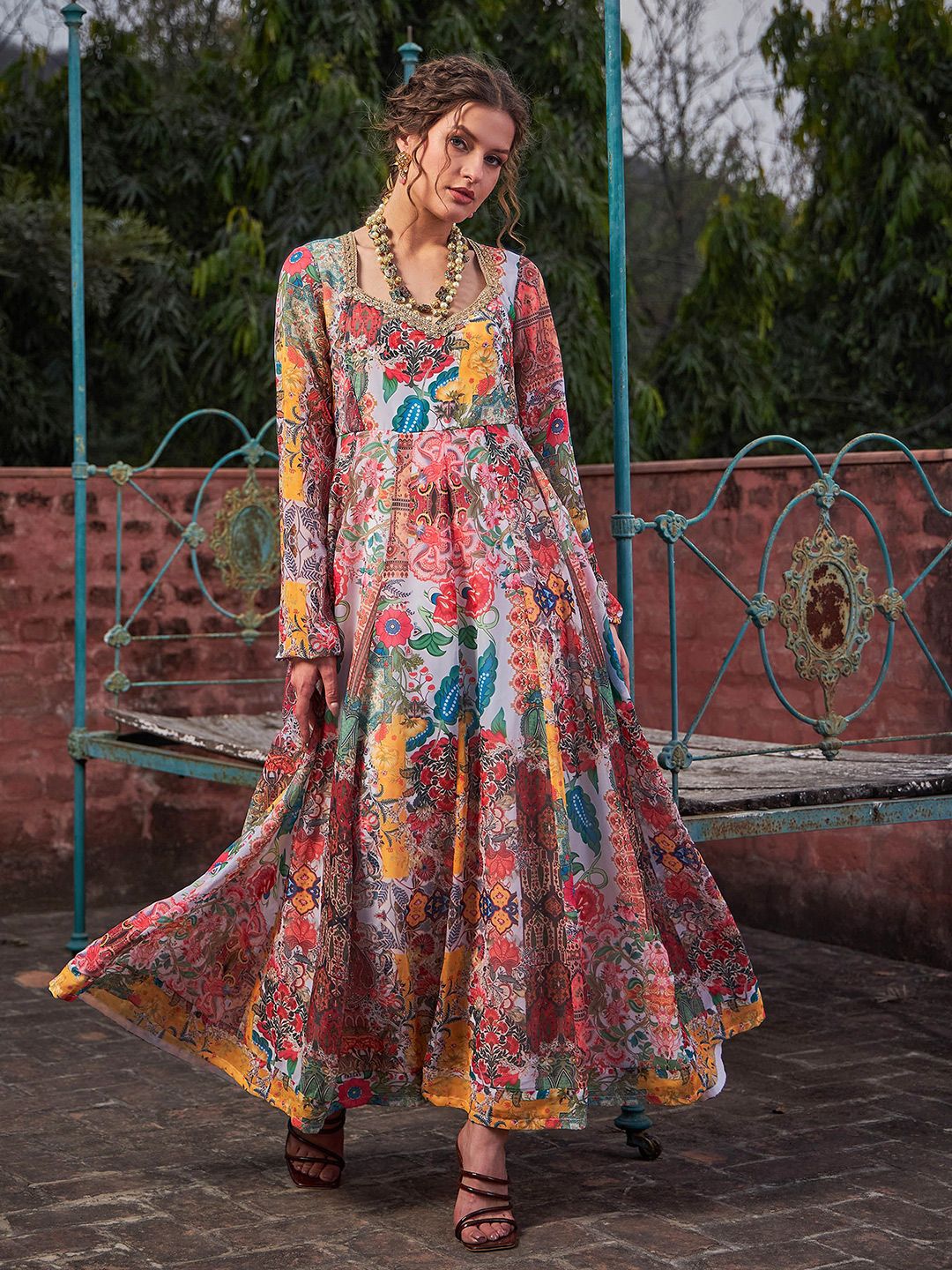 Floral Printed Sweetheart Neck Empire Georgette Anarkali Kurta