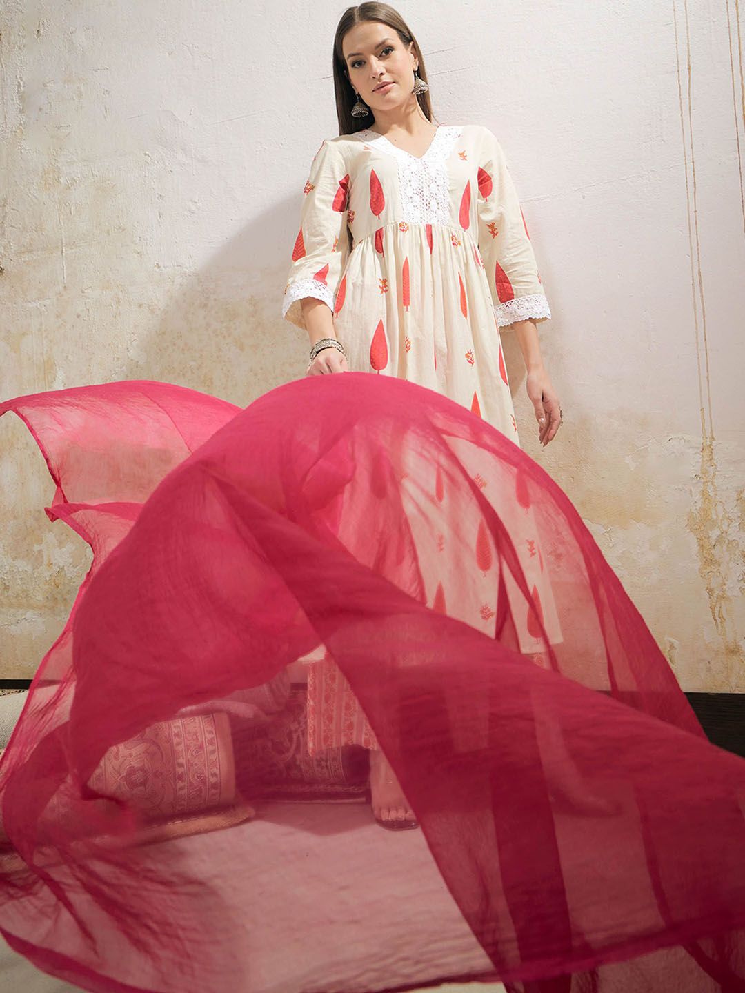 Floral Printed Thread Work Pure Cotton Kurta With Palazzos & Dupatta