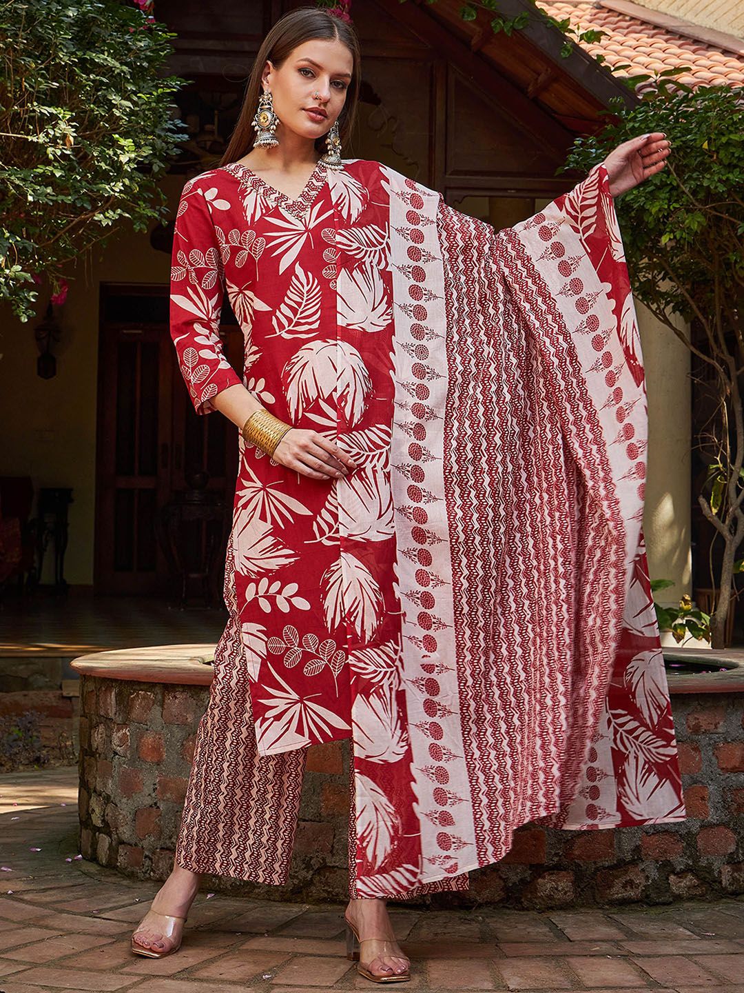 Floral Printed V-Neck Pure Cotton Straight Kurta With Trousers & Dupatta