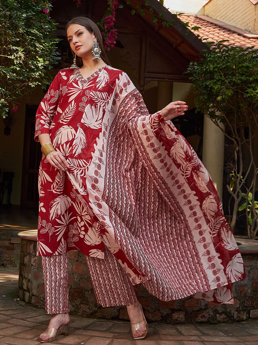 Floral Printed V-Neck Pure Cotton Straight Kurta With Trousers & Dupatta