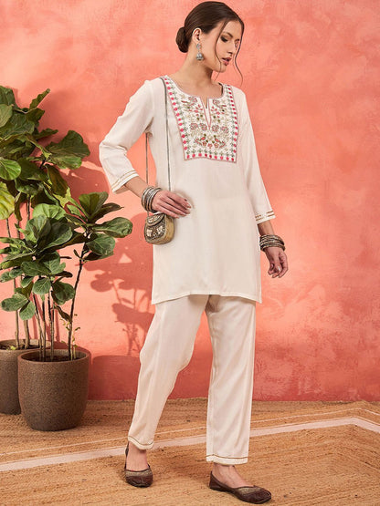 Floral Yoke Design Thread Work Notch Neck Short Kurti With Trousers