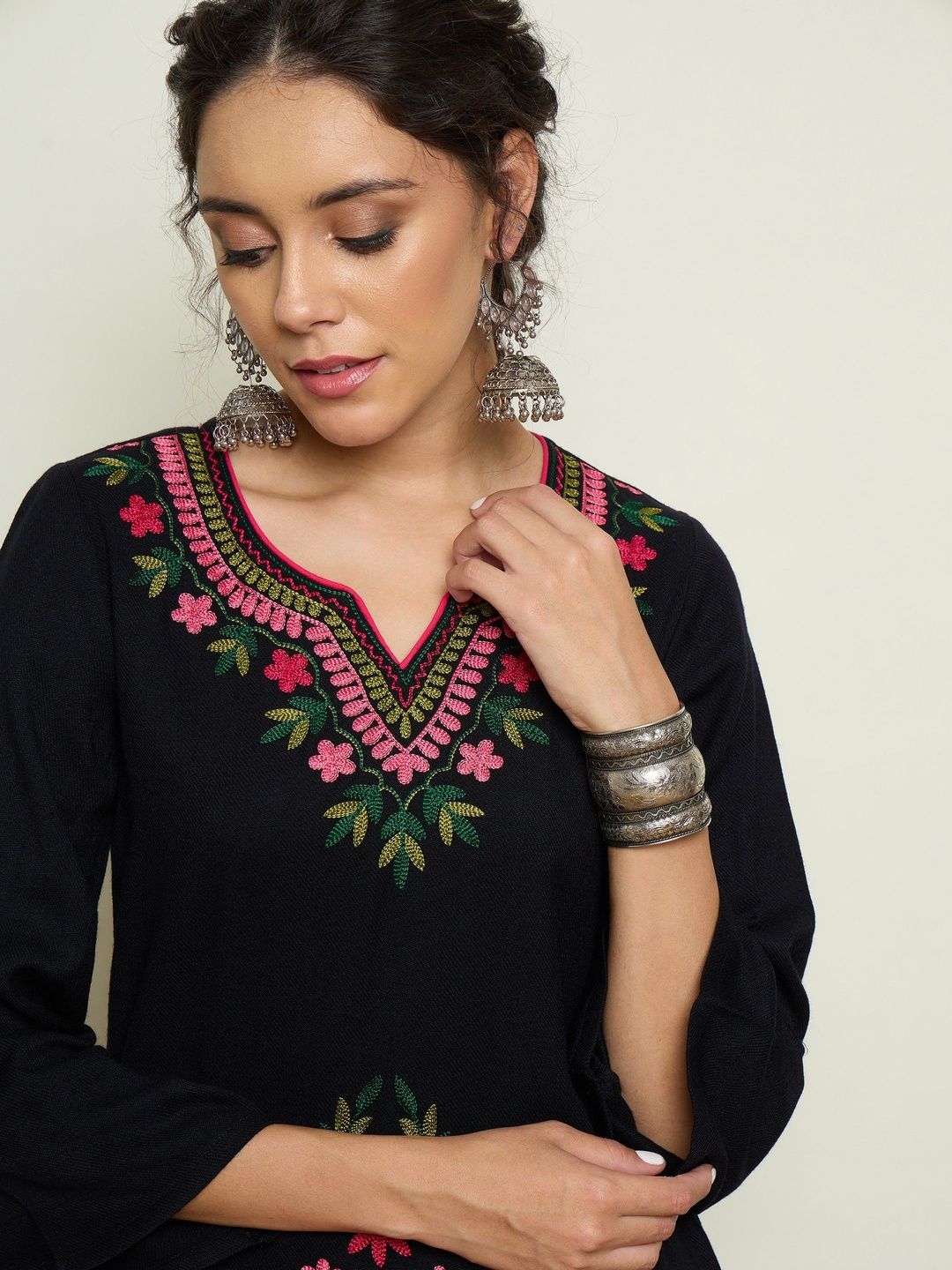 Women Embroidered Regular Thread Work Woollen Kurta with Trousers