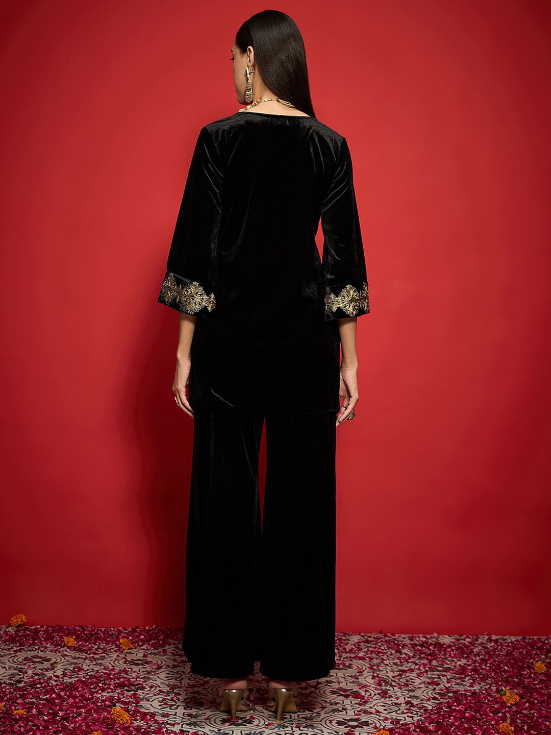 Women Embroidered Regular Velvet Kurta with Palazzos